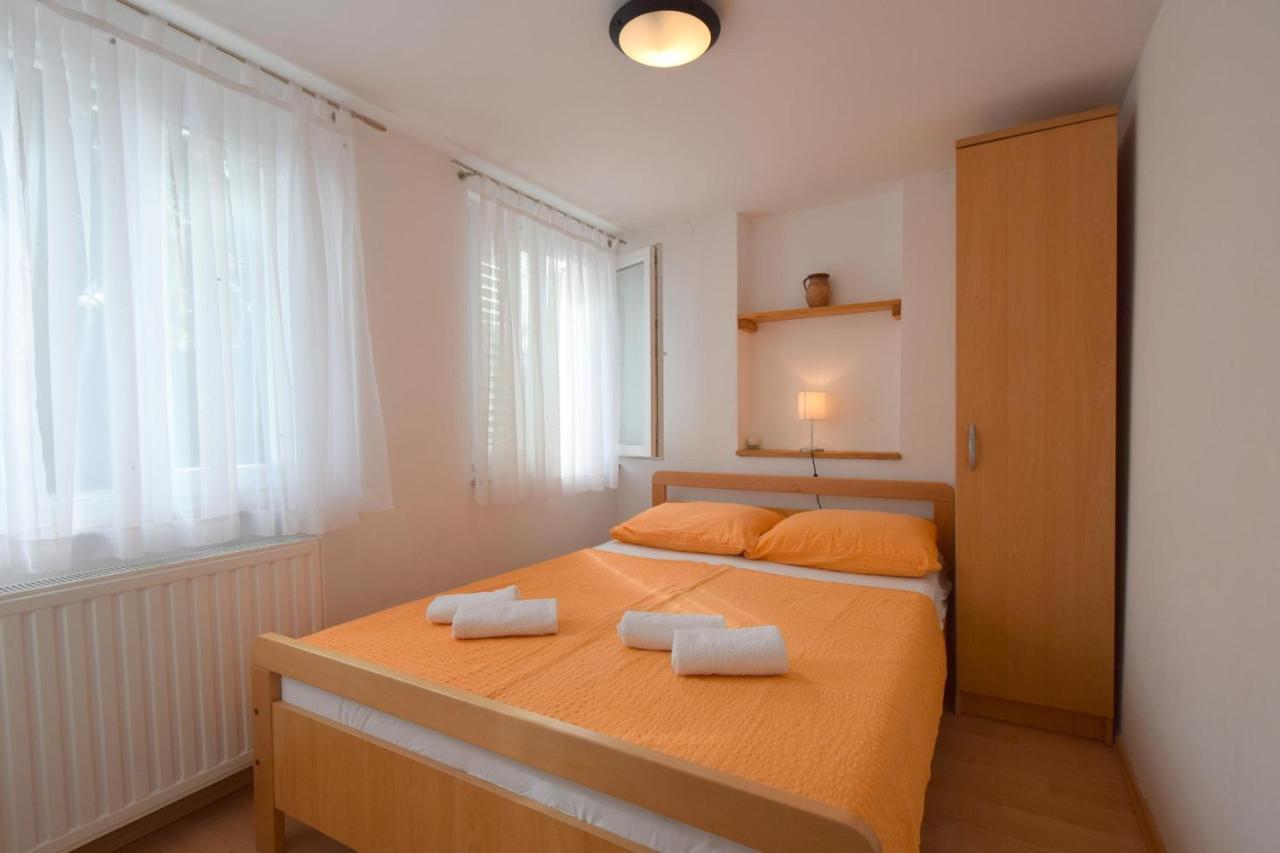 Apartments Julia Čižići Kültér fotó