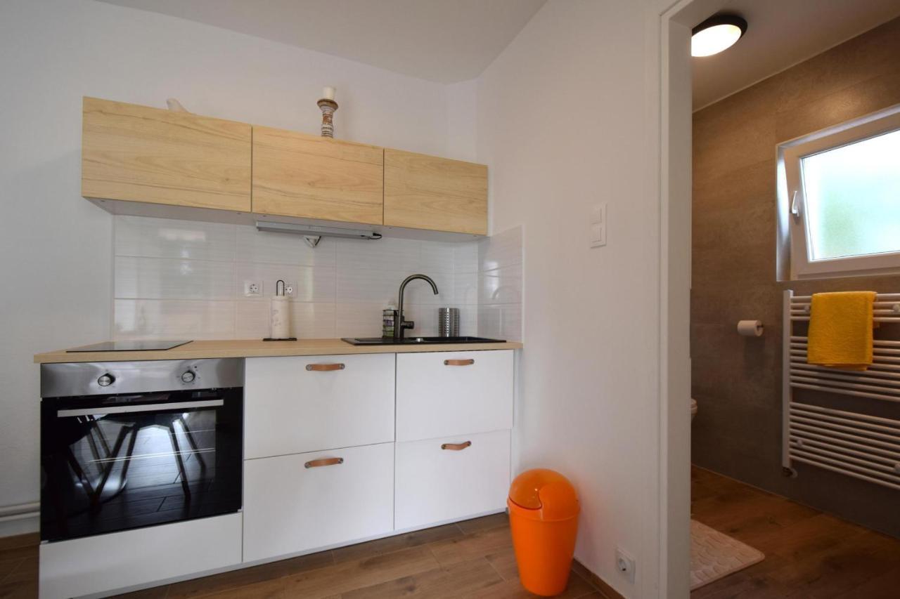 Apartments Julia Čižići Kültér fotó