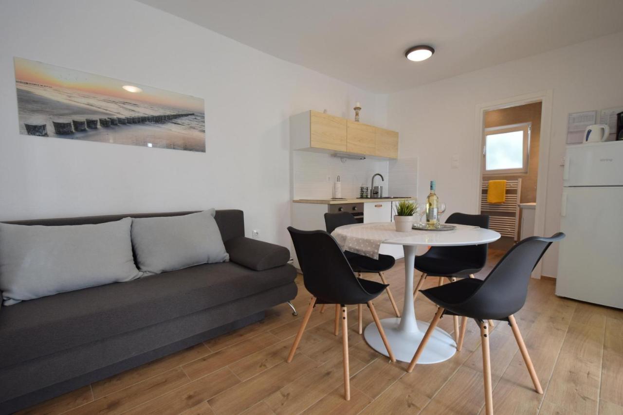 Apartments Julia Čižići Kültér fotó