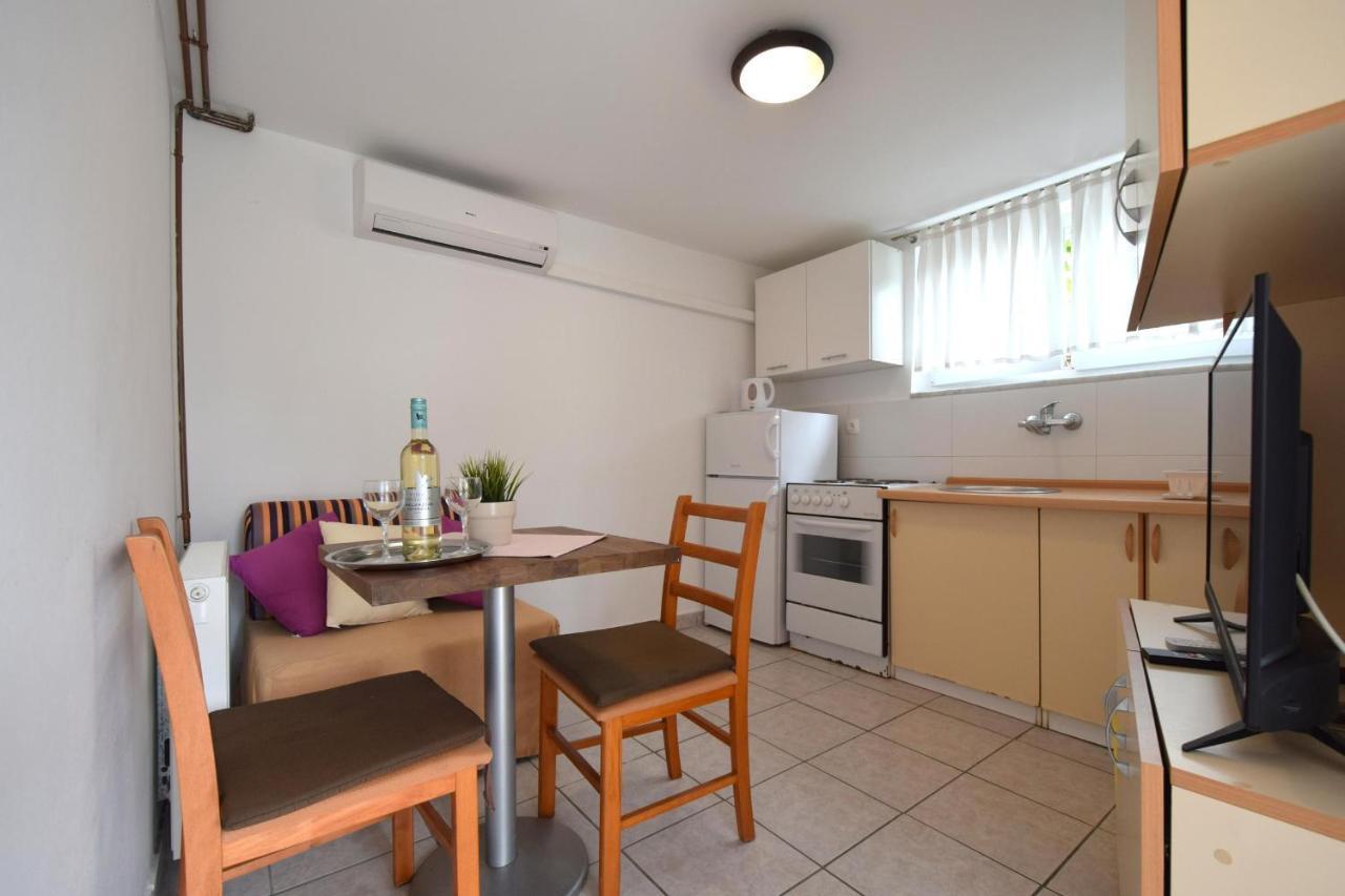 Apartments Julia Čižići Kültér fotó