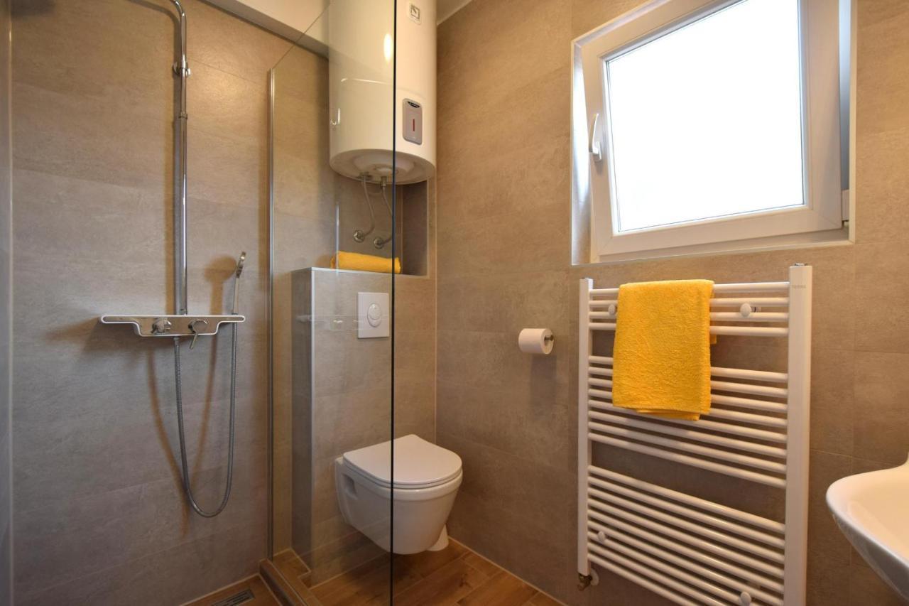 Apartments Julia Čižići Kültér fotó
